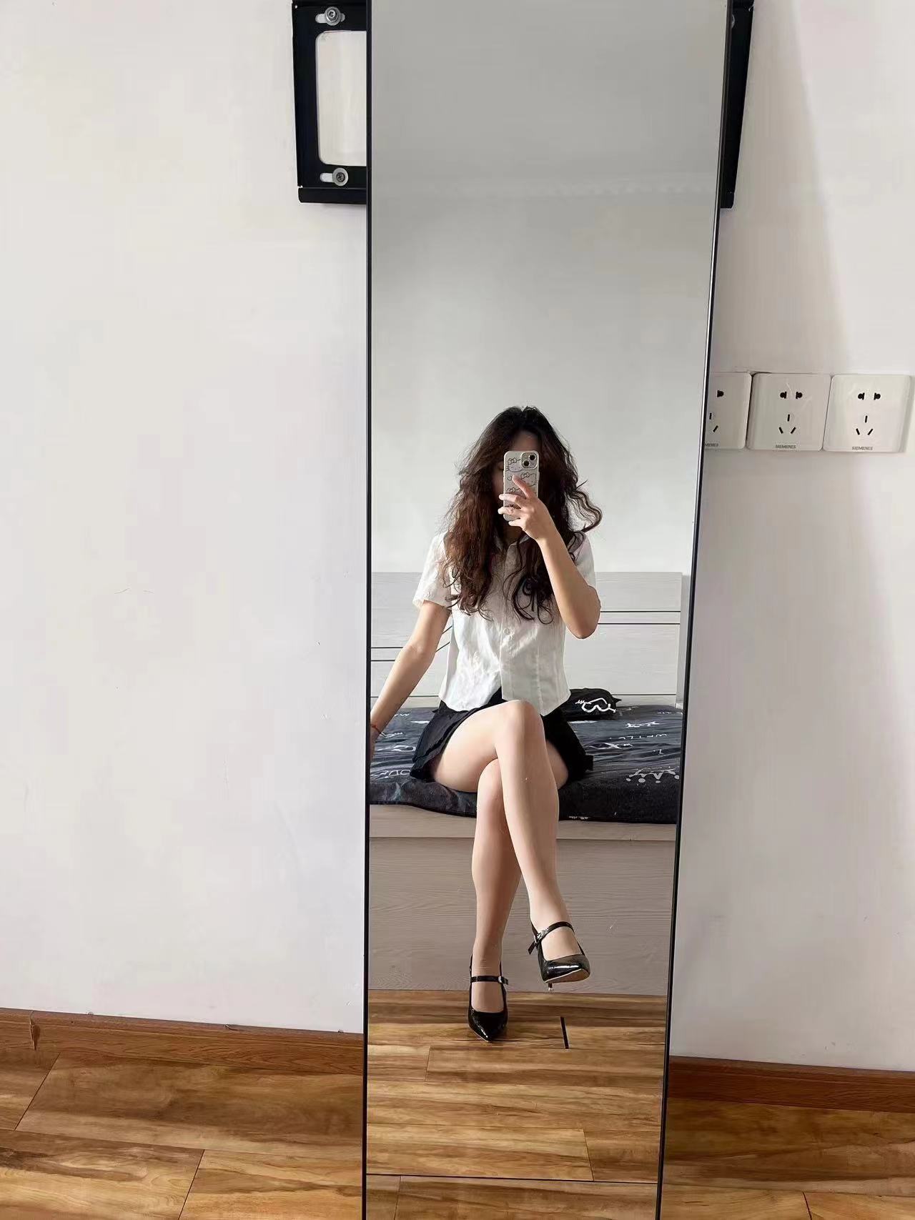 浦口极品身材小美女