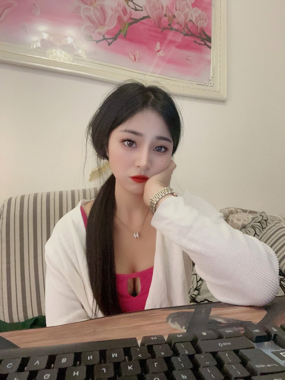 天河华师地铁站小姐姐