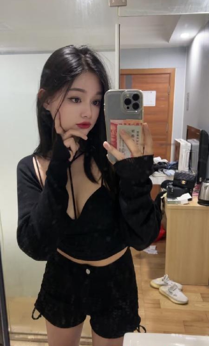 姑苏粉嫩学妹婷儿