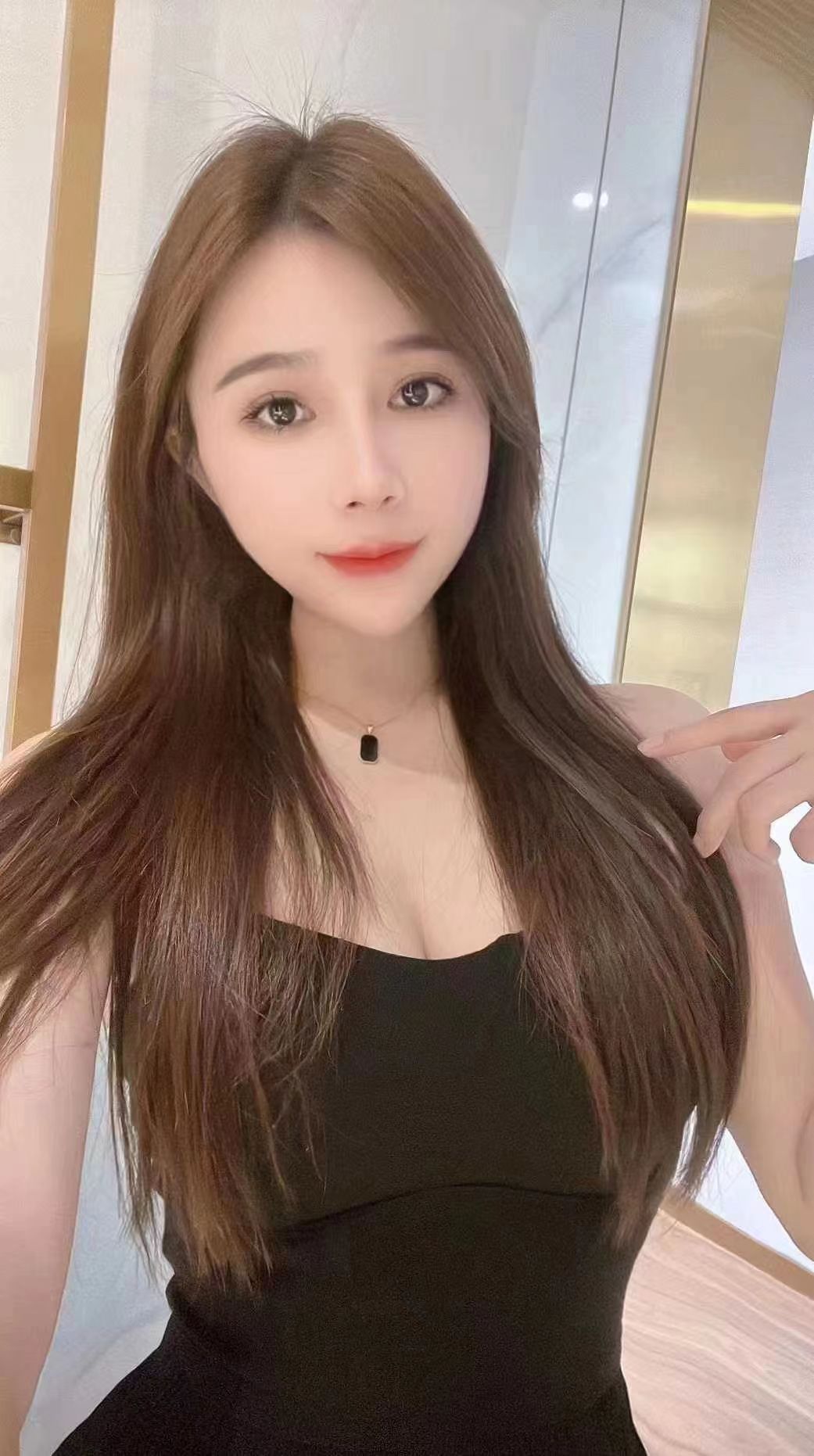 小美女服务一流态度很好