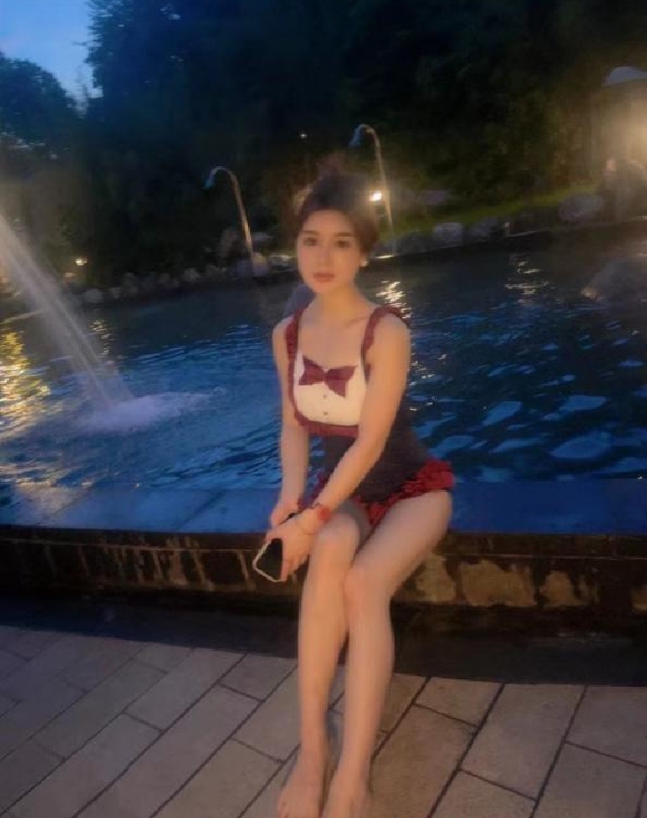 普陀诱人美妞笑笑