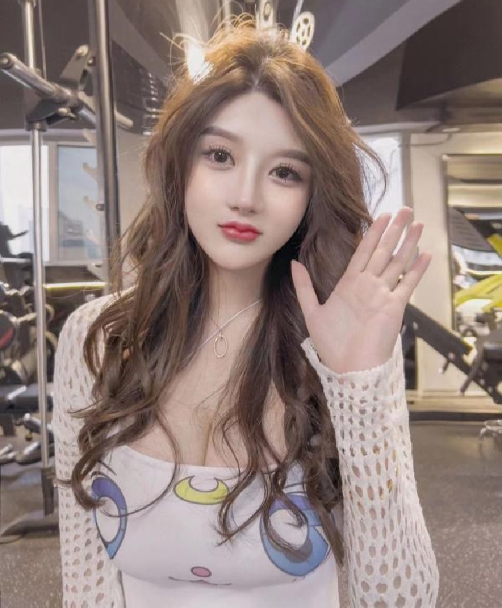 罗湖童颜巨乳小妖精