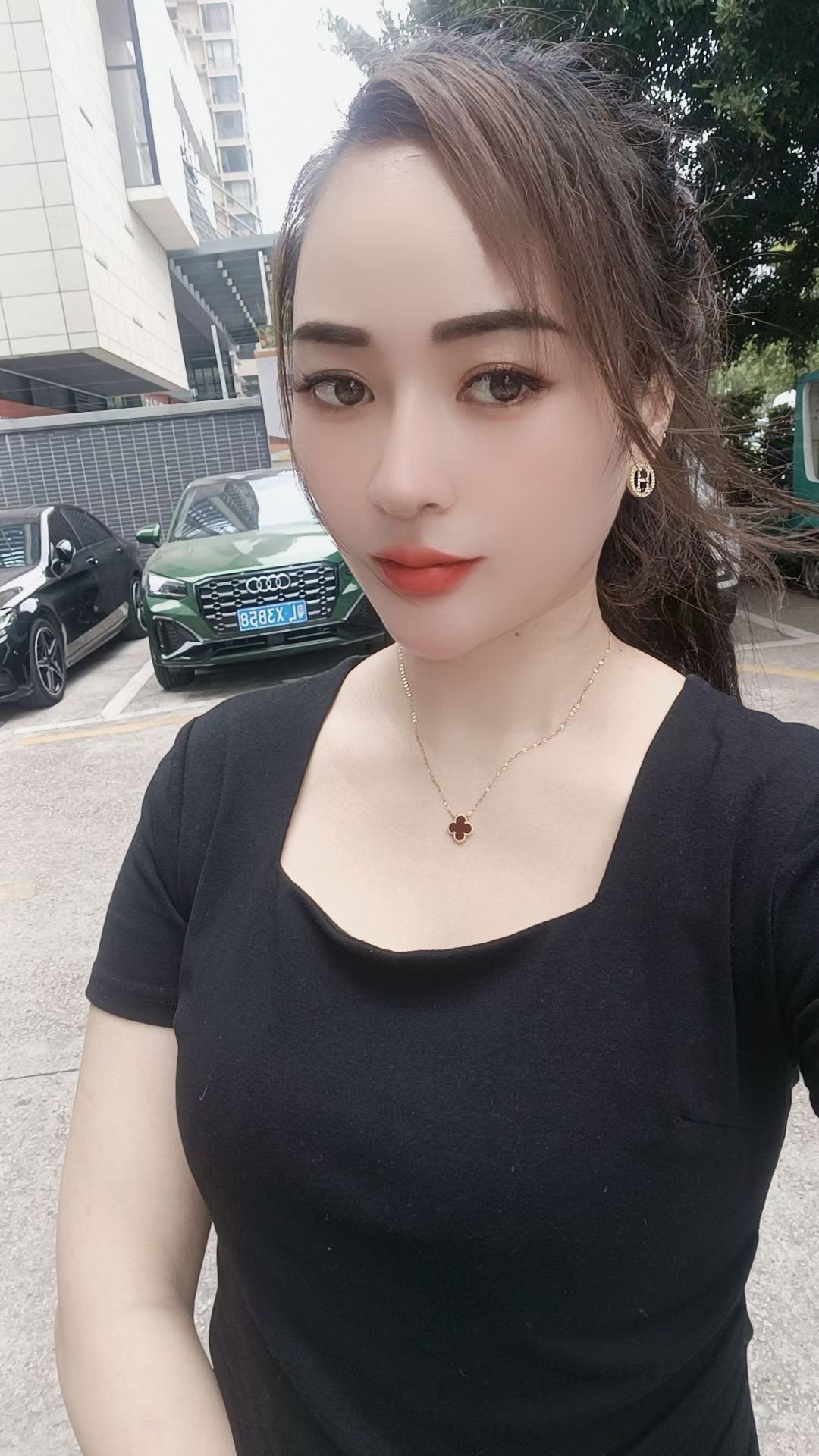 气质美女让你冲上云霄