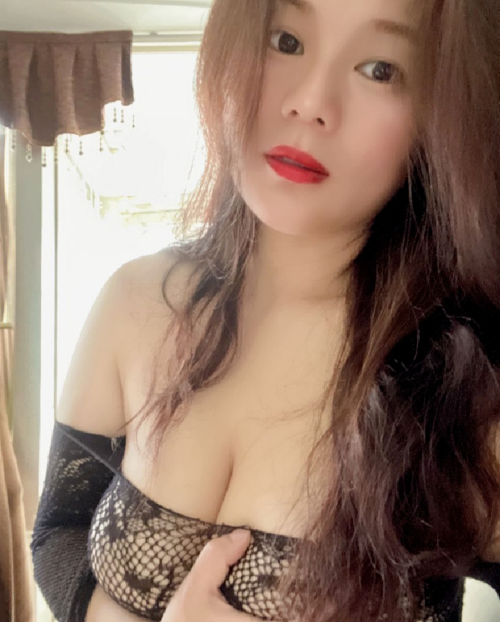 建邺惹火巨乳少妇