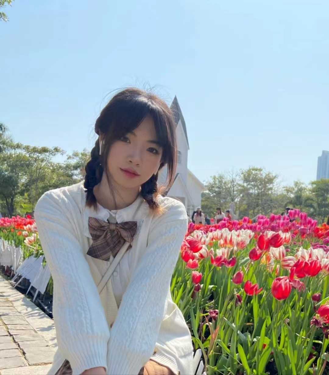 身材柔软性感尤物小美女