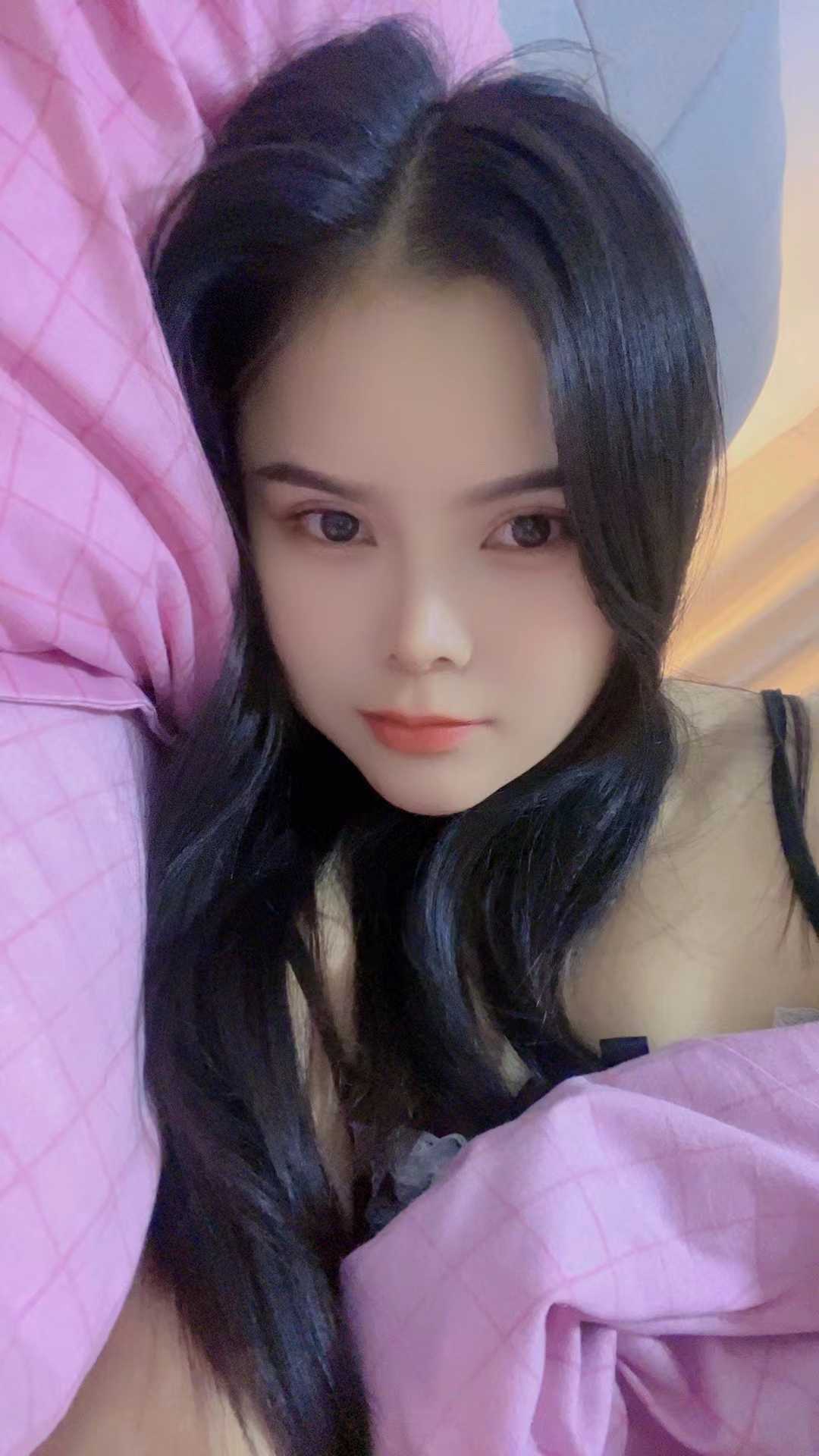 杭州朋友分享的一个妹子