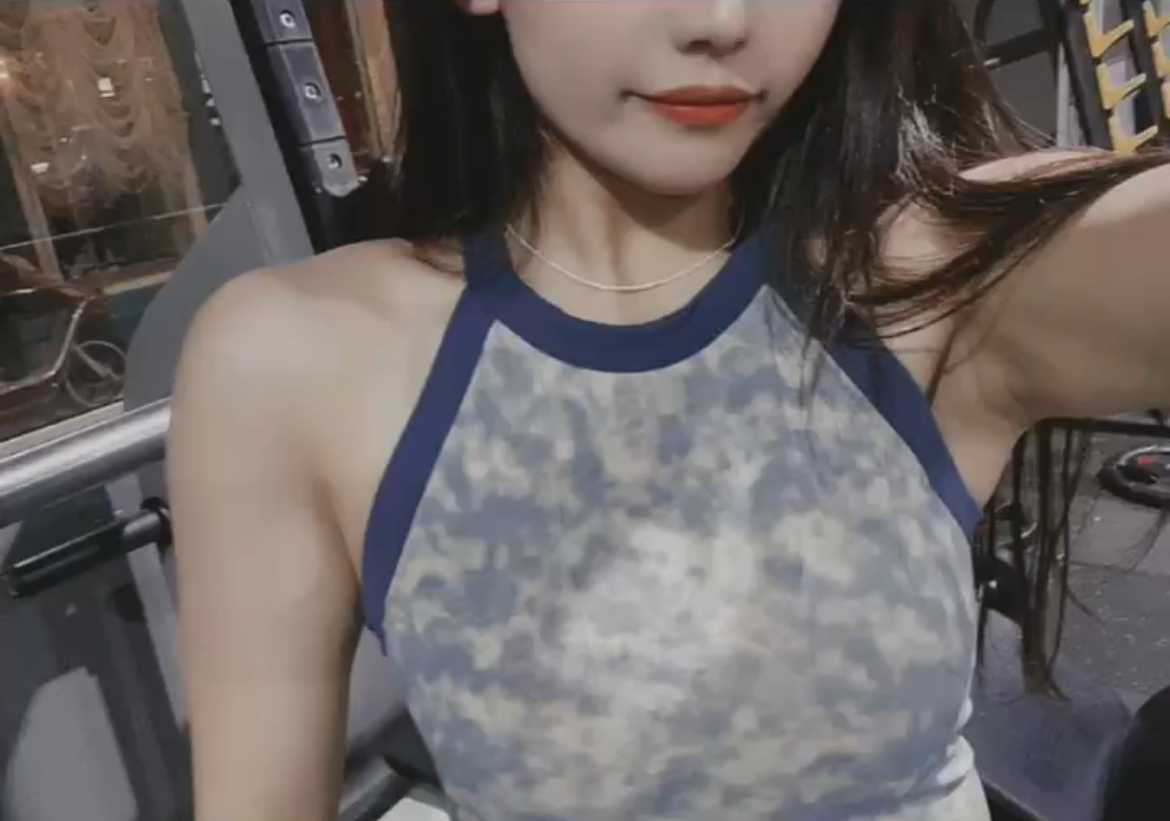 宝安白嫩火辣曲线糖果