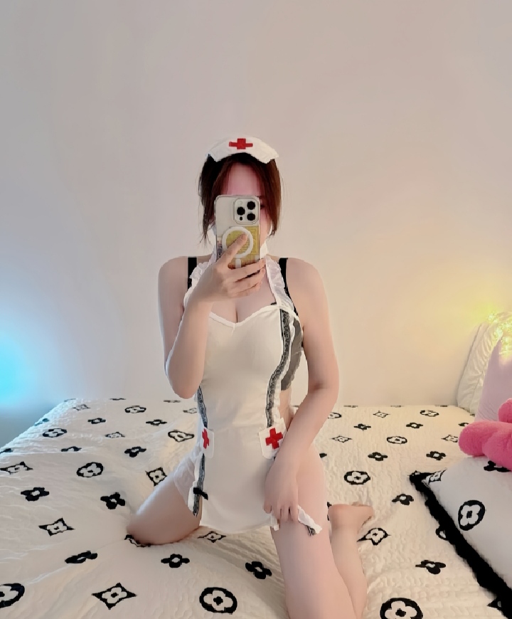 武侯轻熟黑情趣服兔兔