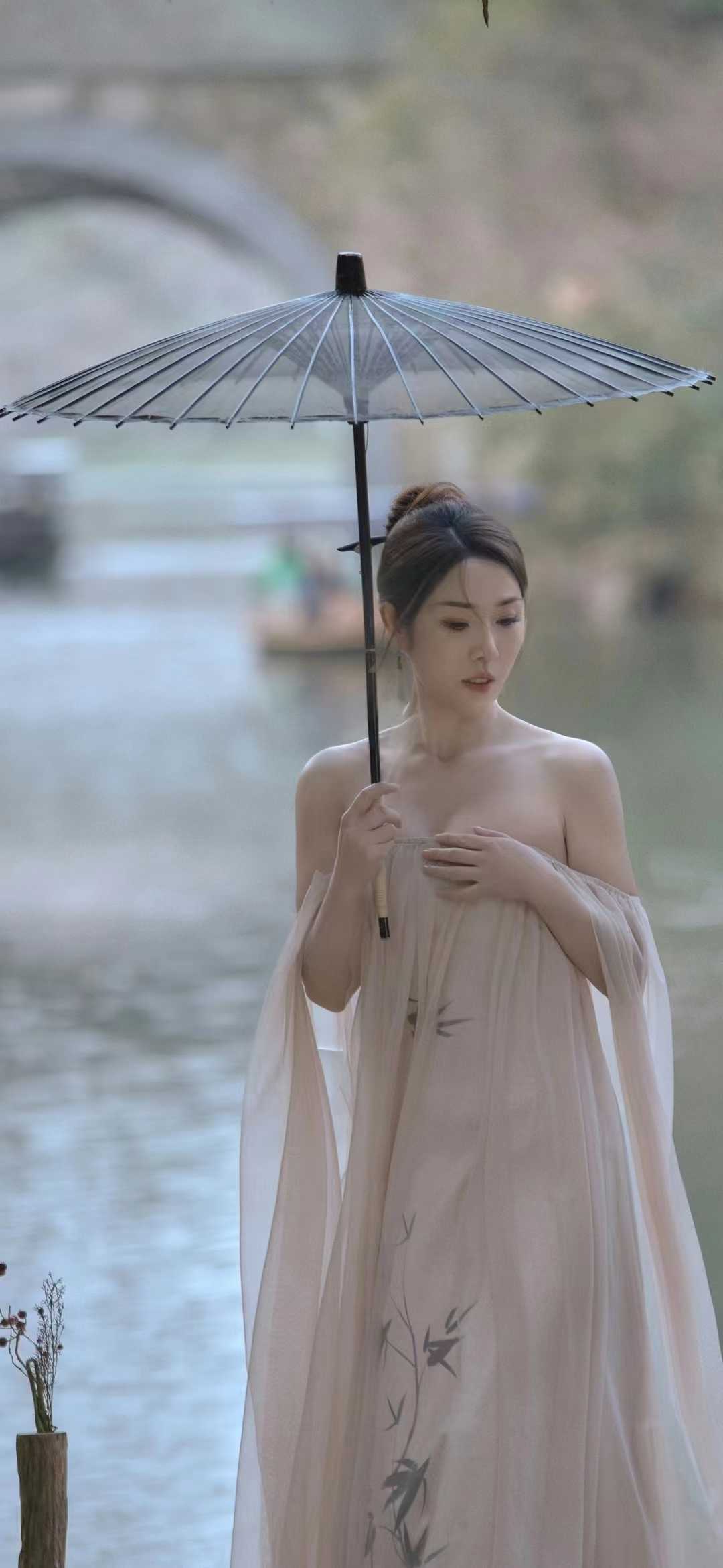 有教室，不错的妹子