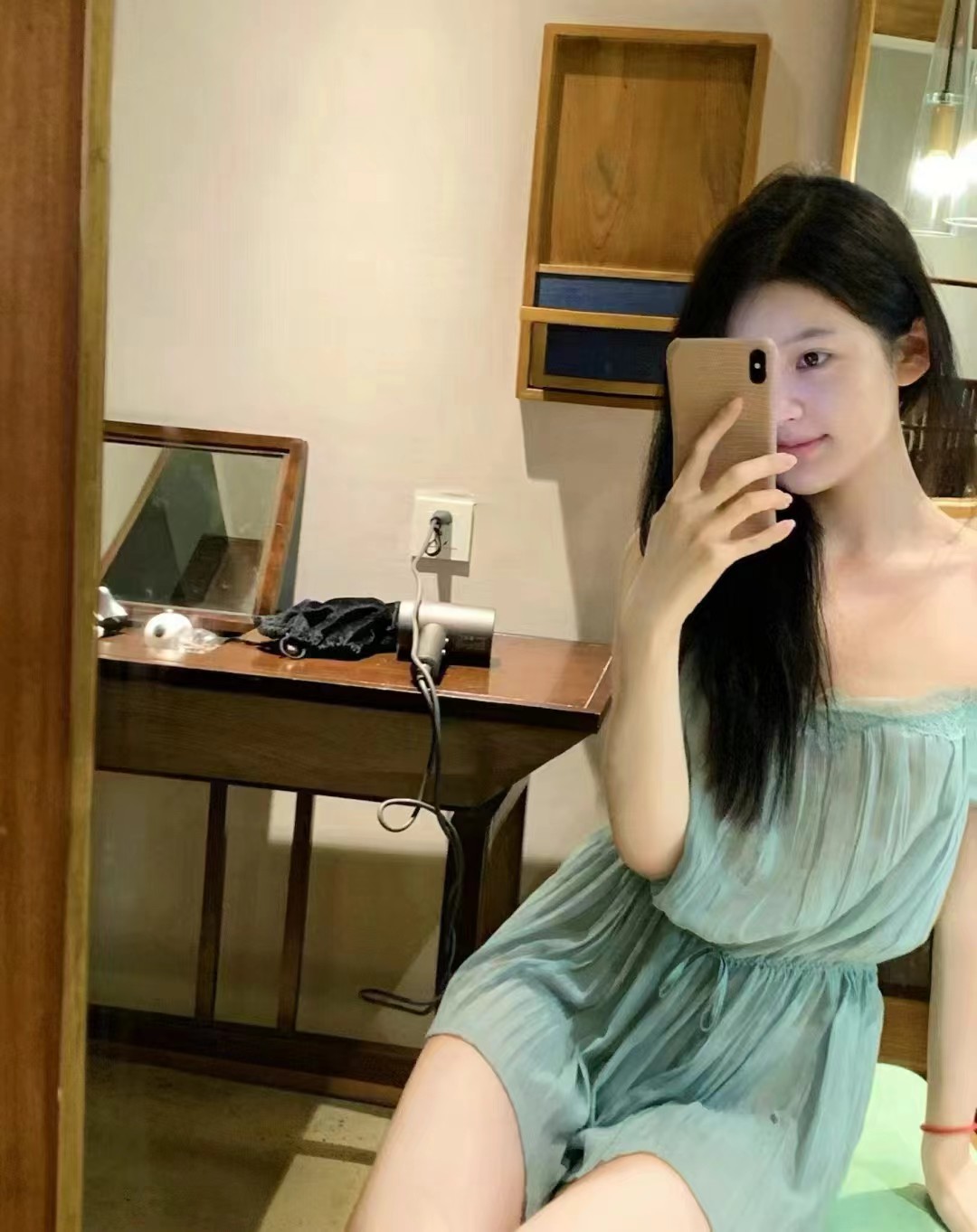 江宁白嫩惹火琪琪