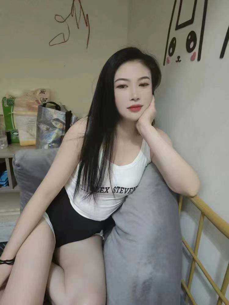 白云区白嫩长腿晴儿