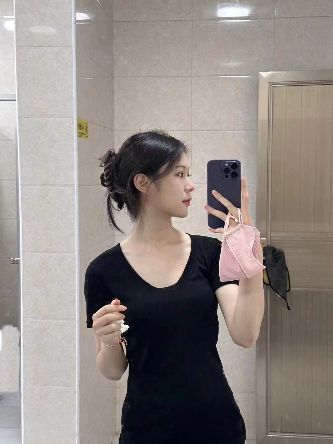 普陀清新白嫩小妞花花