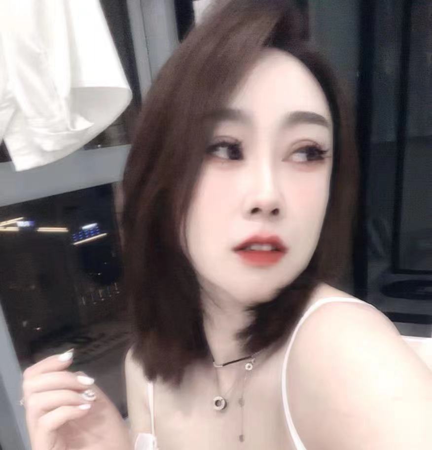 服务型丰乳肥臀小姐姐