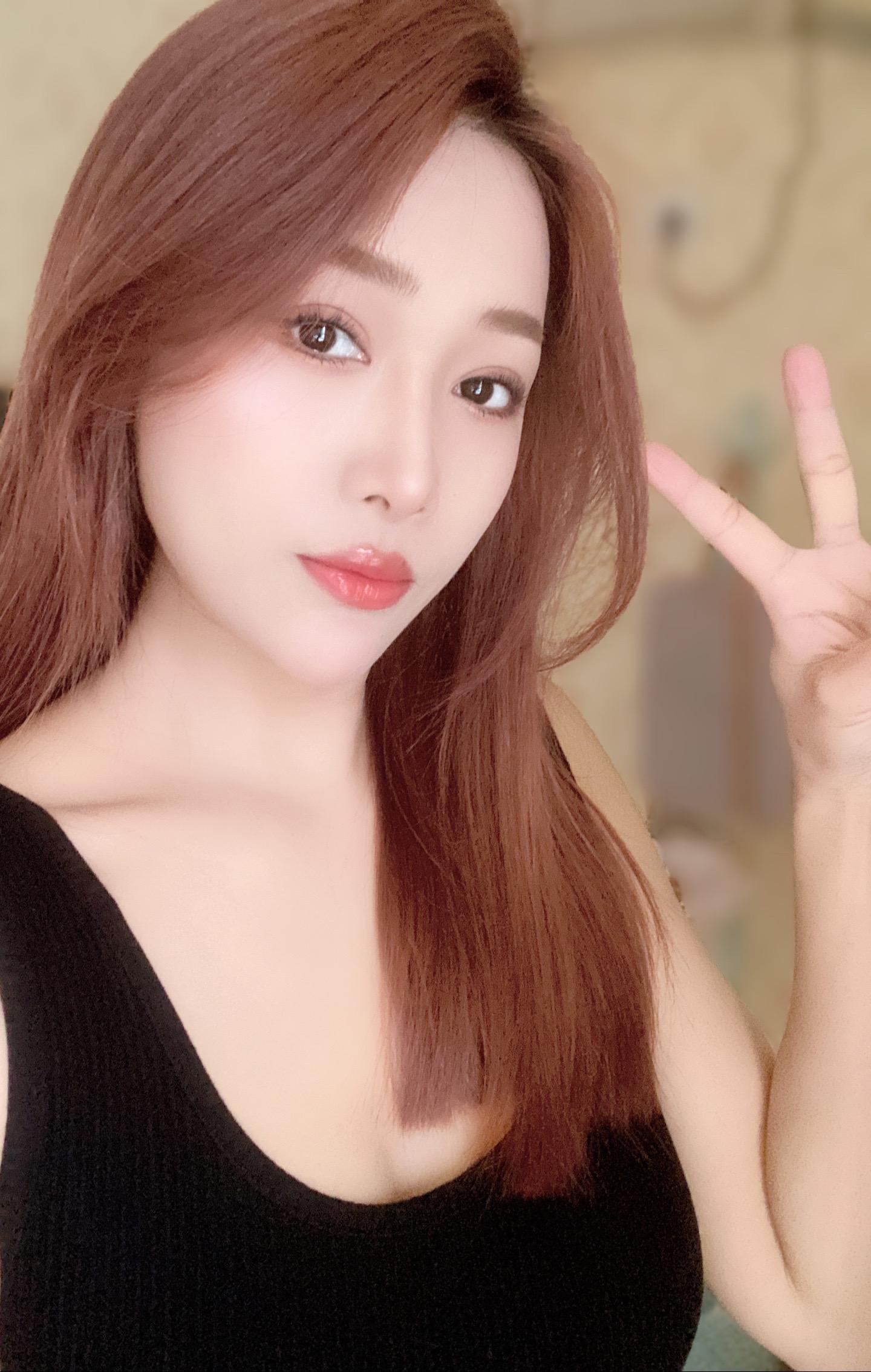 沈阳长发气质美女