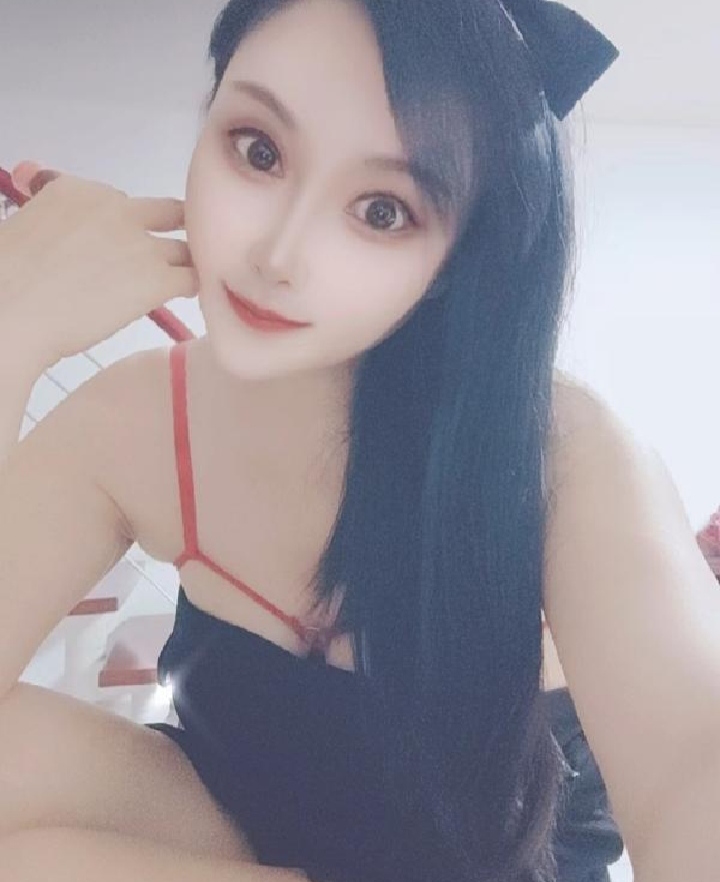 相城白嫩黑丝小姐姐