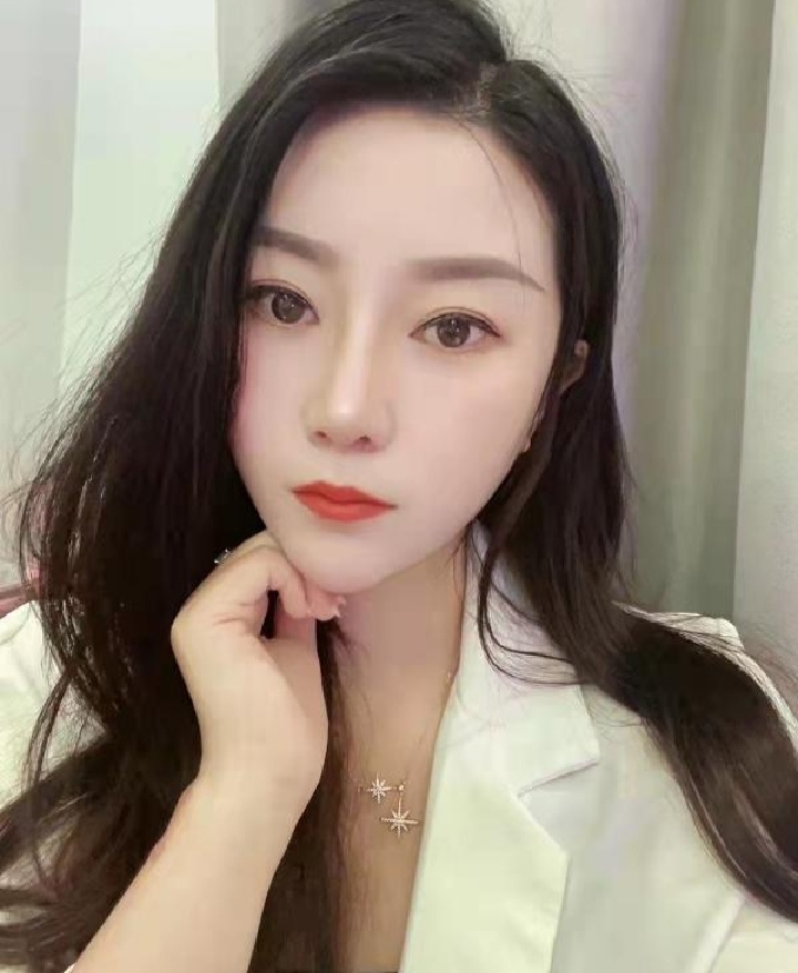 秦淮区气质迷人小姐姐