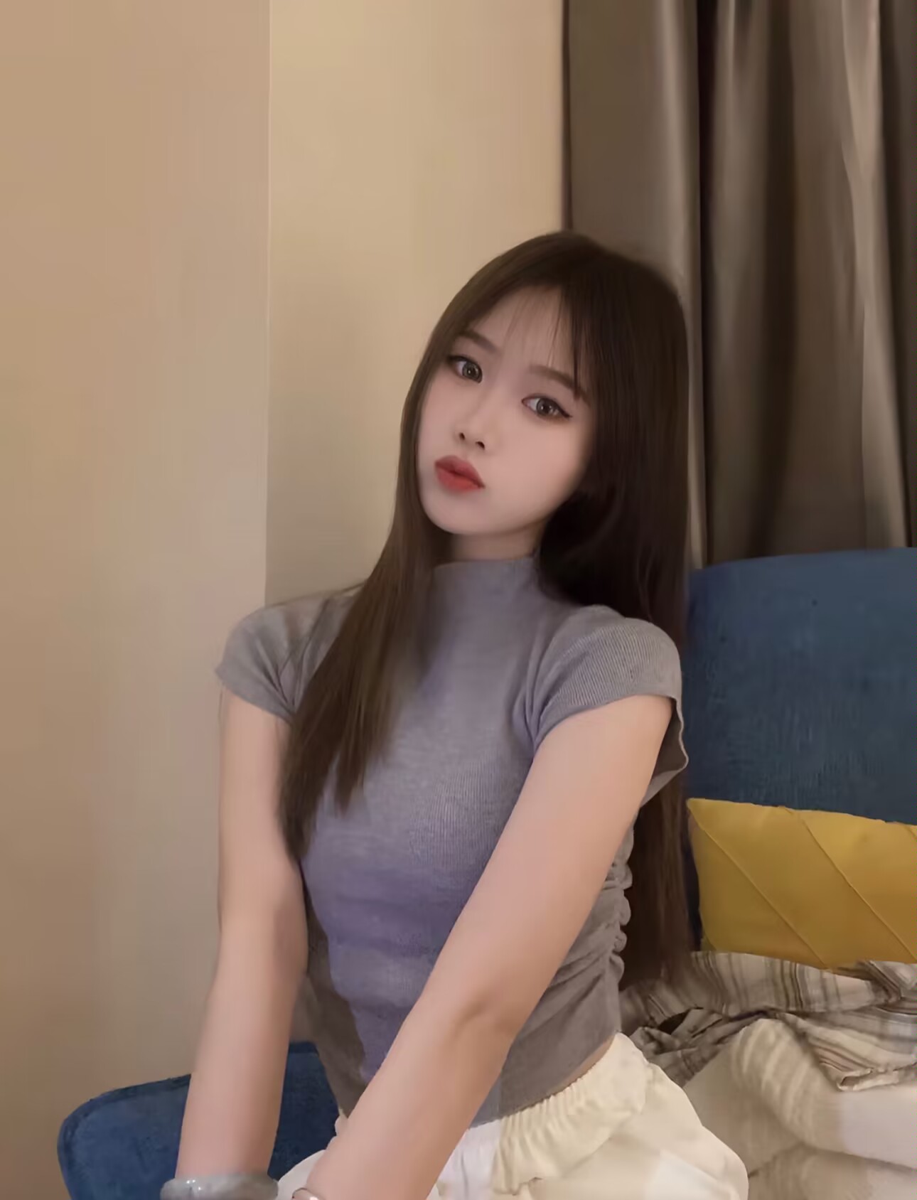 刚刚毕业兼职的白虎妹妹