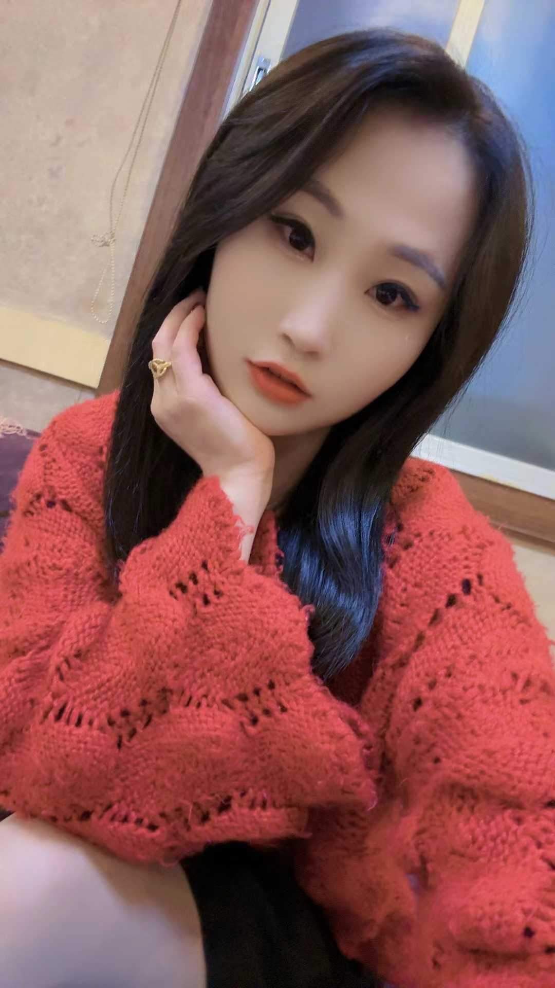 高贵优雅，性感。