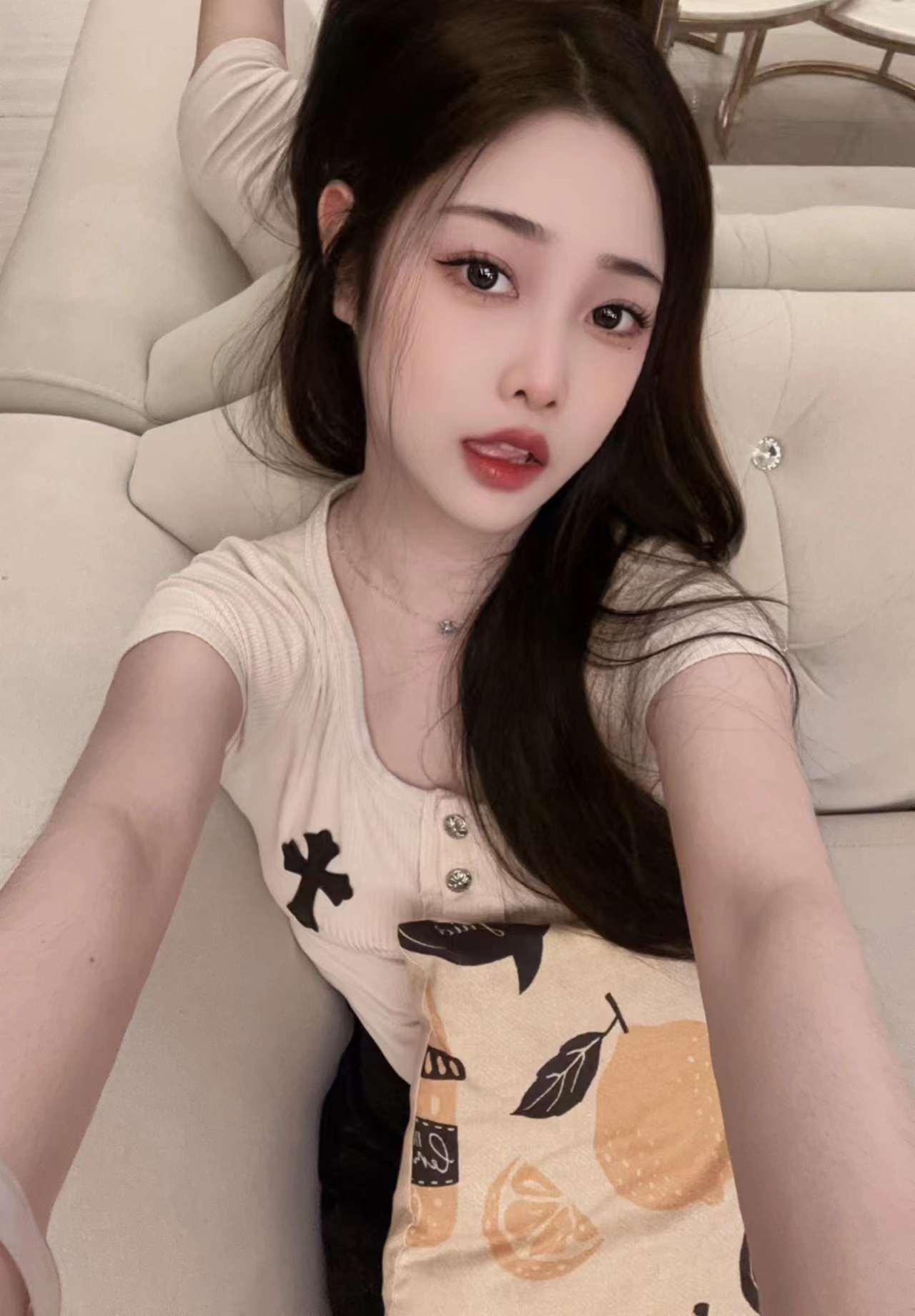 新人小姐姐温柔颜值高