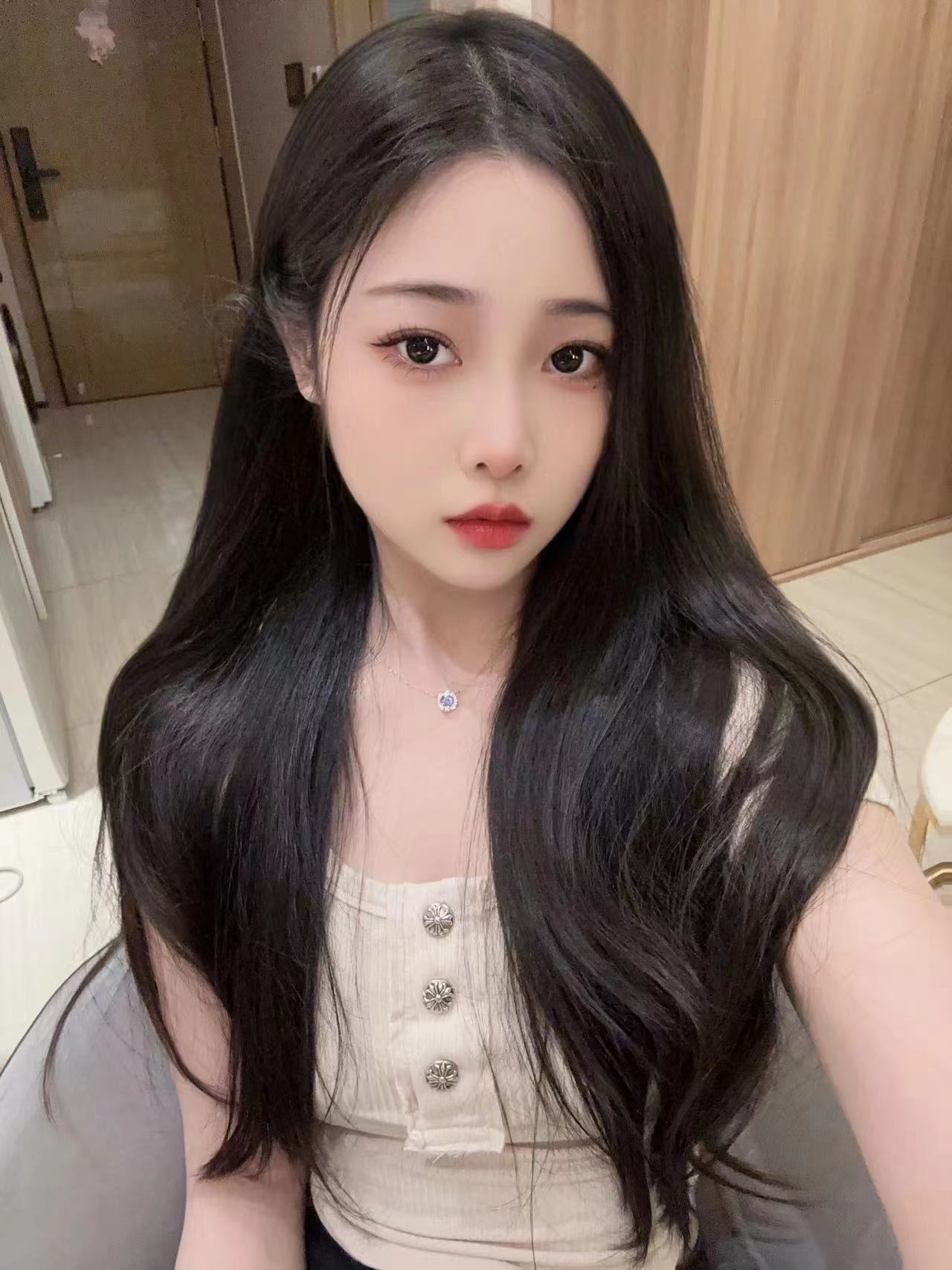 新人小姐姐温柔颜值高