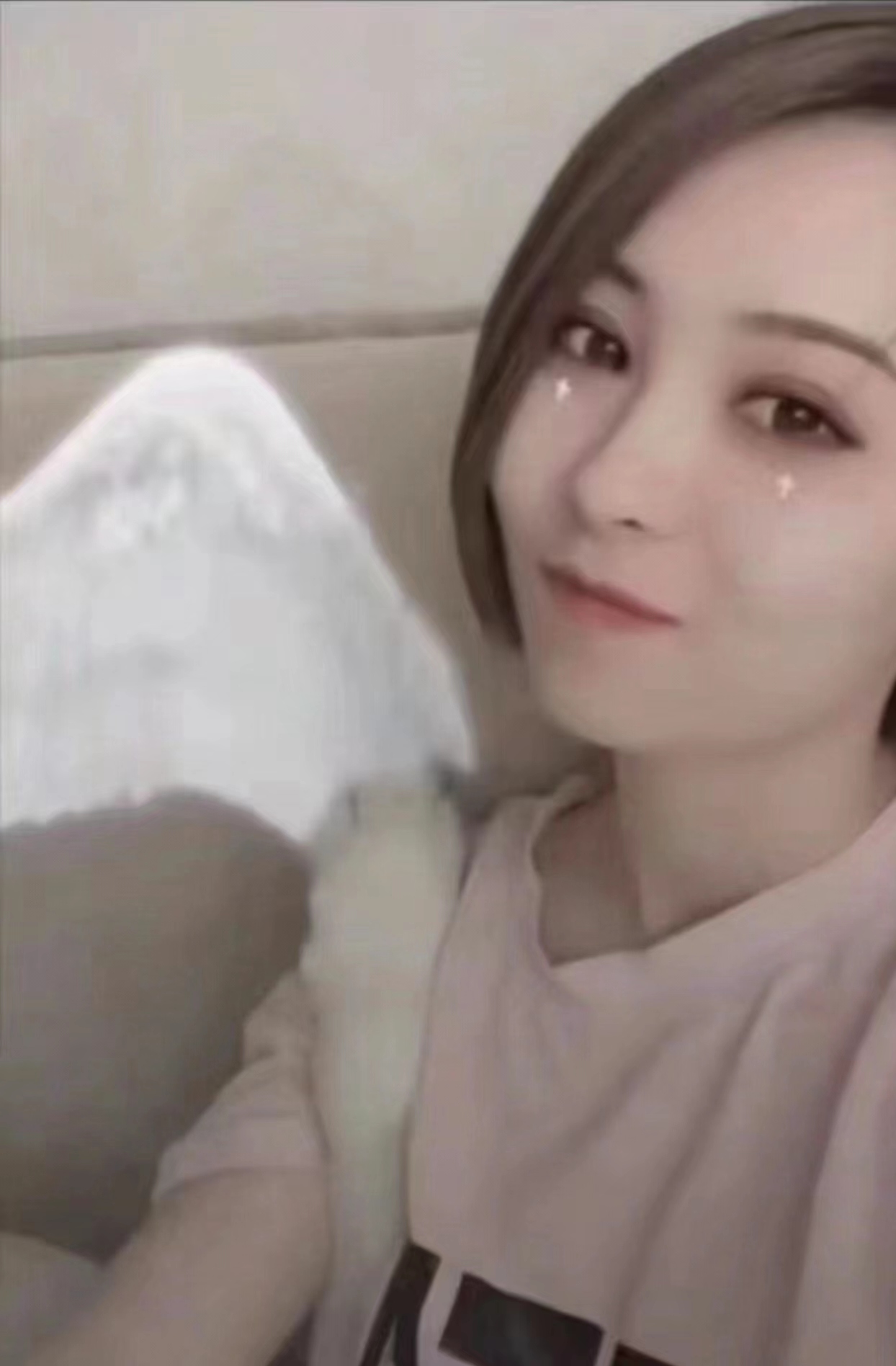 朝阳温柔服务系短发御姐