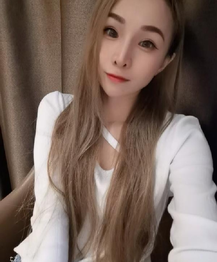 家乐福惹火气质少妇