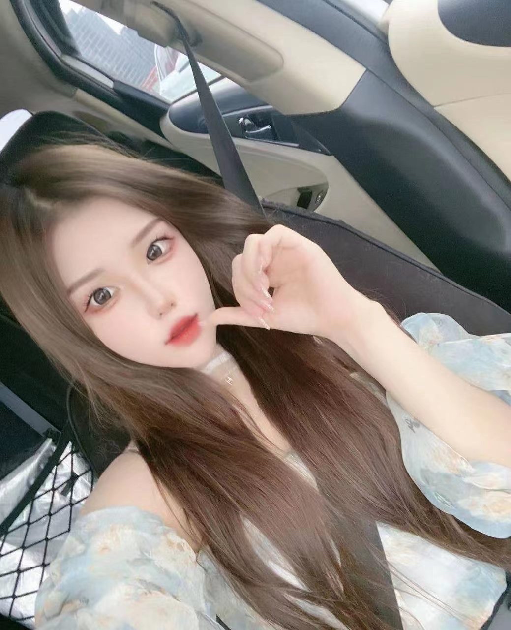 主动热情，有气质很漂亮