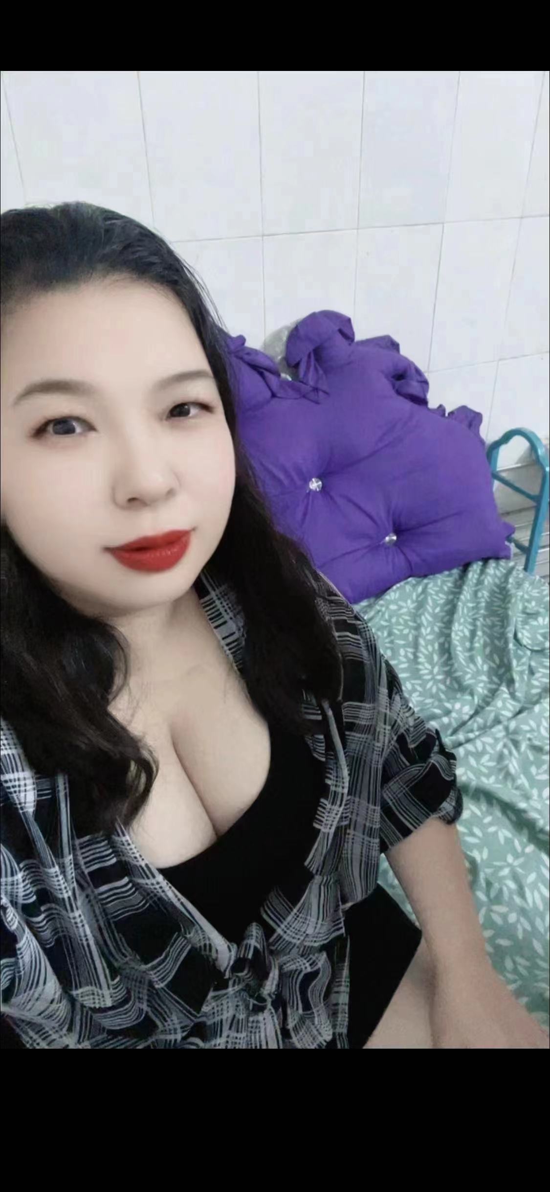 葛村路丰满熟妇开心