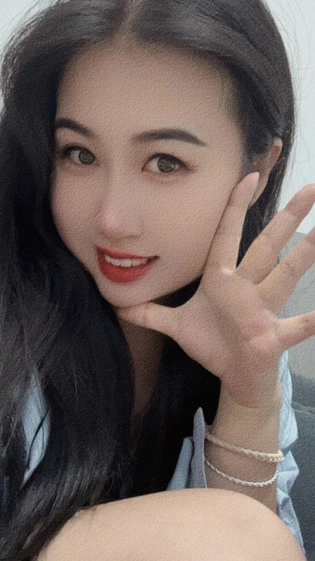 令人回味无穷的小姐姐