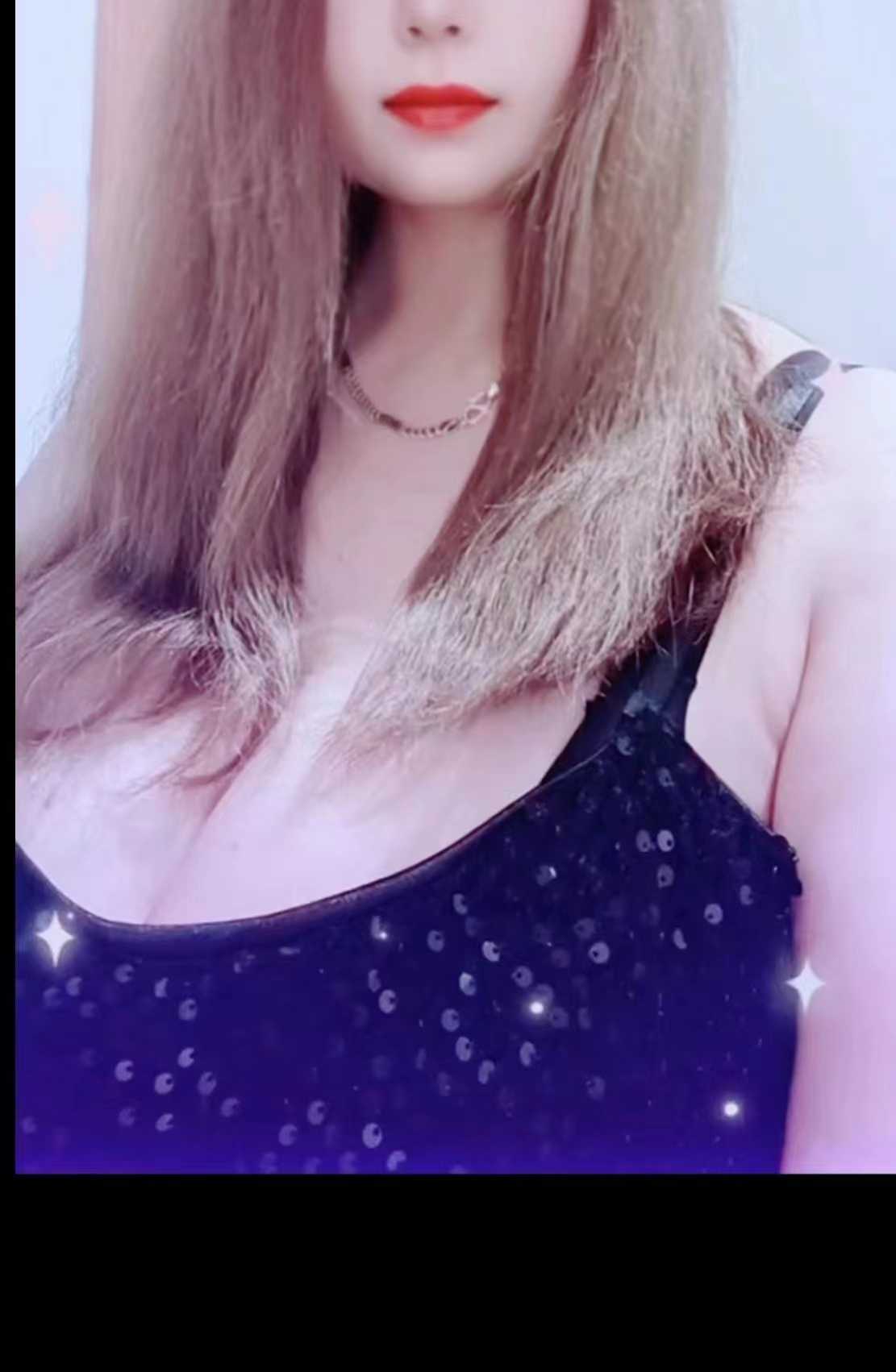 夫子庙巨乳少妇曼曼