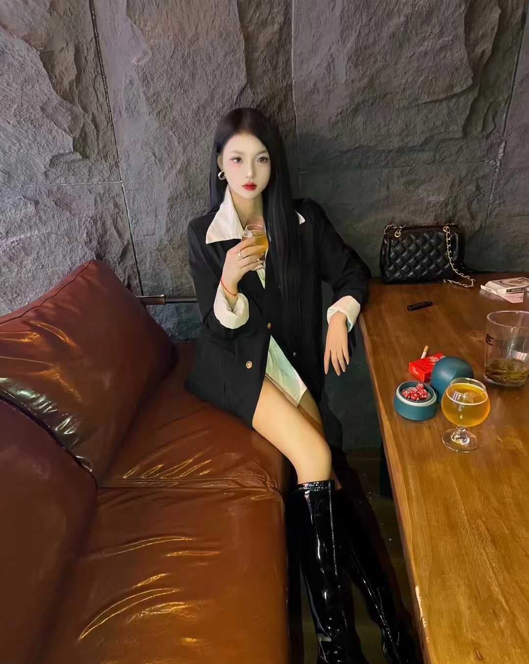 御姐身材，热情洋溢