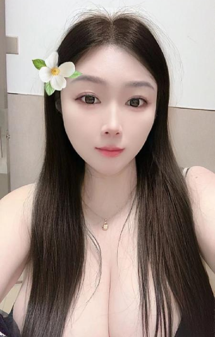 南山大奶诱人多多