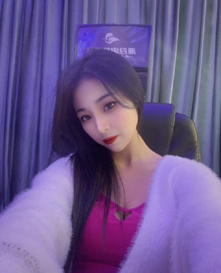 天河美妞团团小姐姐