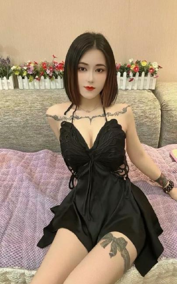 城西火热尤物薇薇