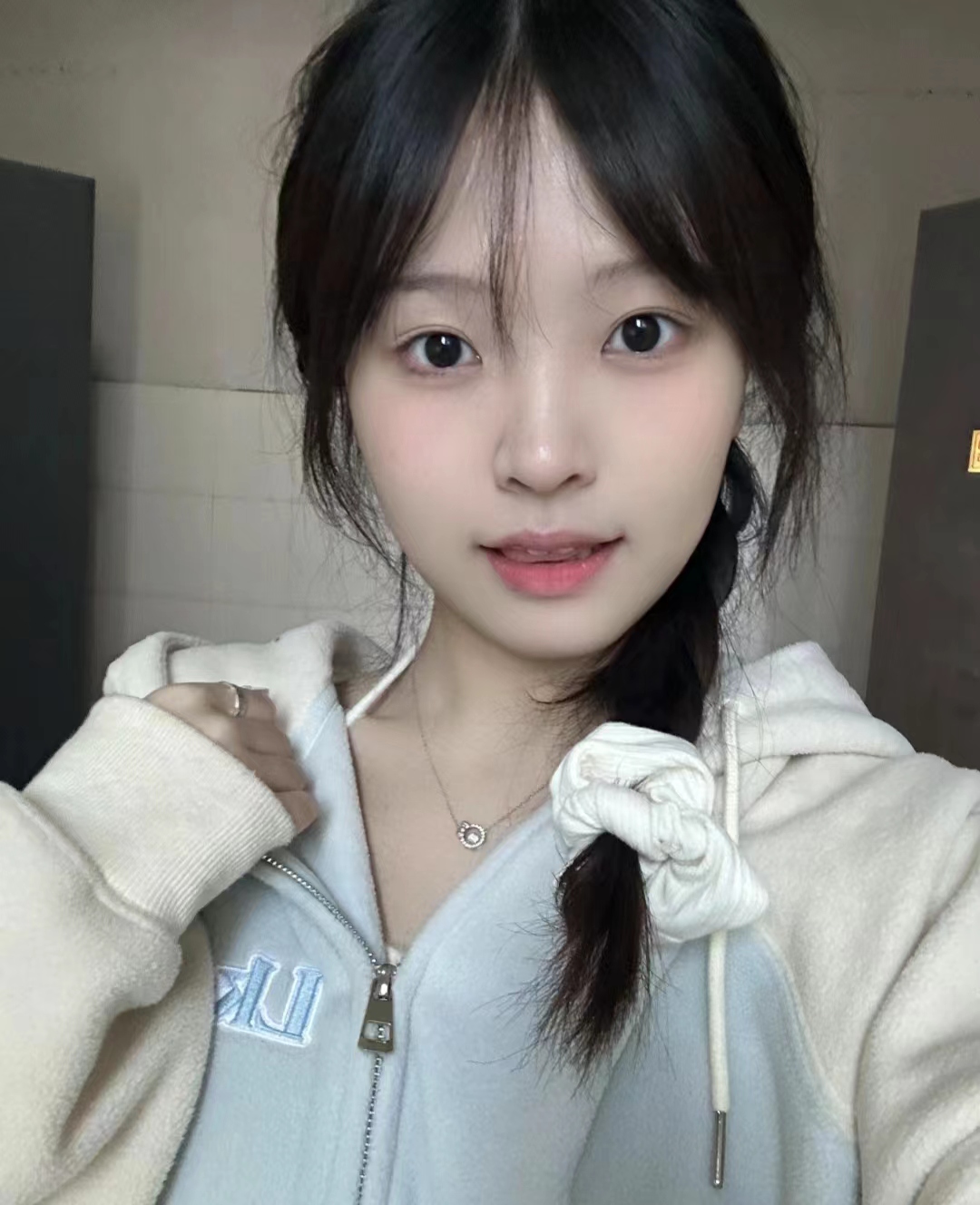 新建区极品美女，很热情