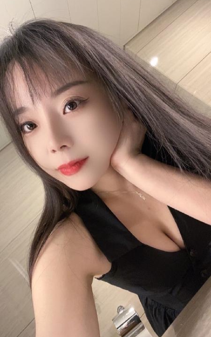 天心嫩妞颜值果果