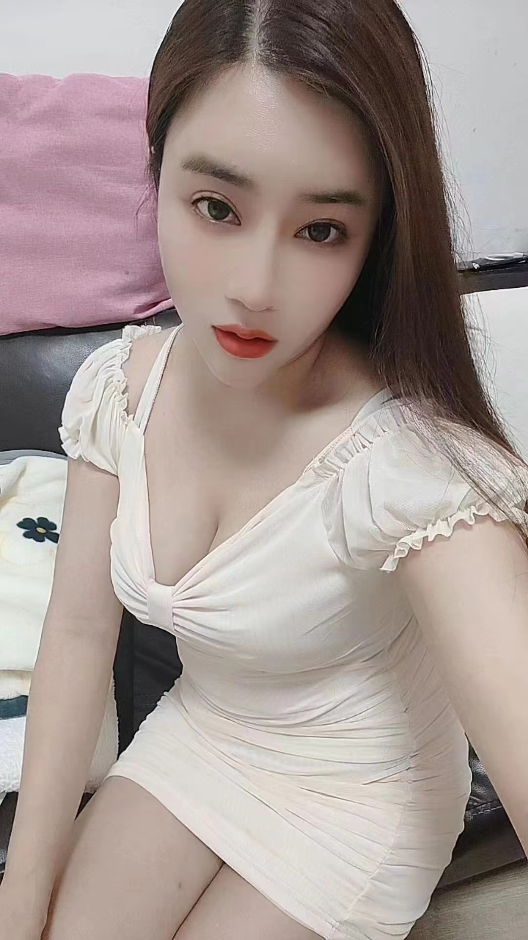 罗湖大胸少妇小美