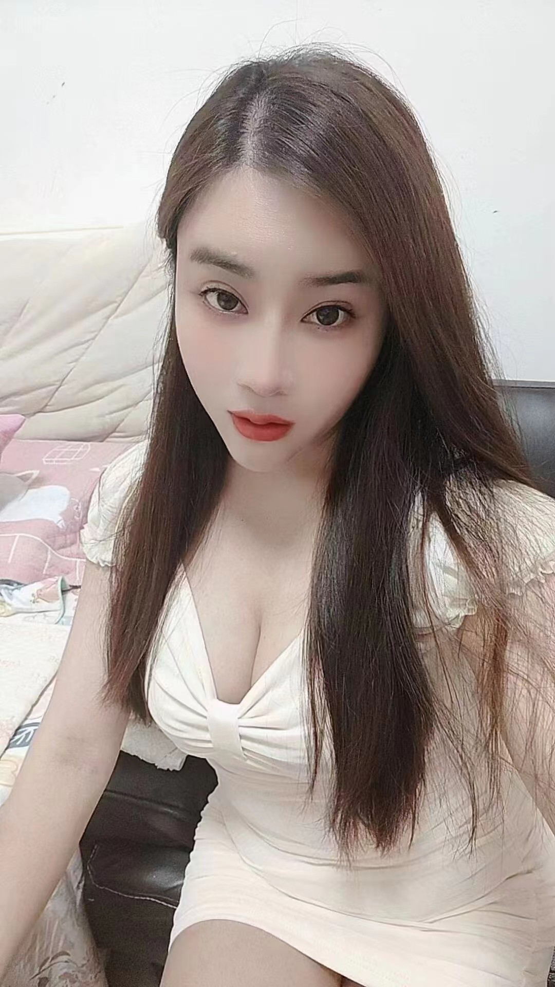 罗湖大胸少妇小美
