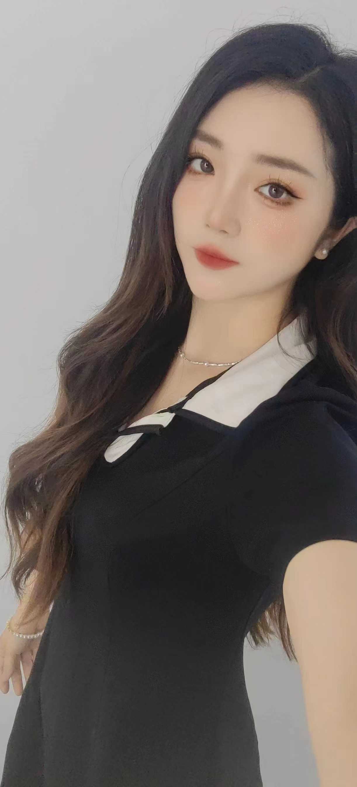 汉阳气质甜妹萌物语