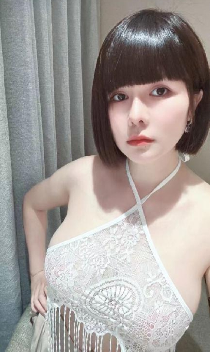 静安迷人大奶御姐