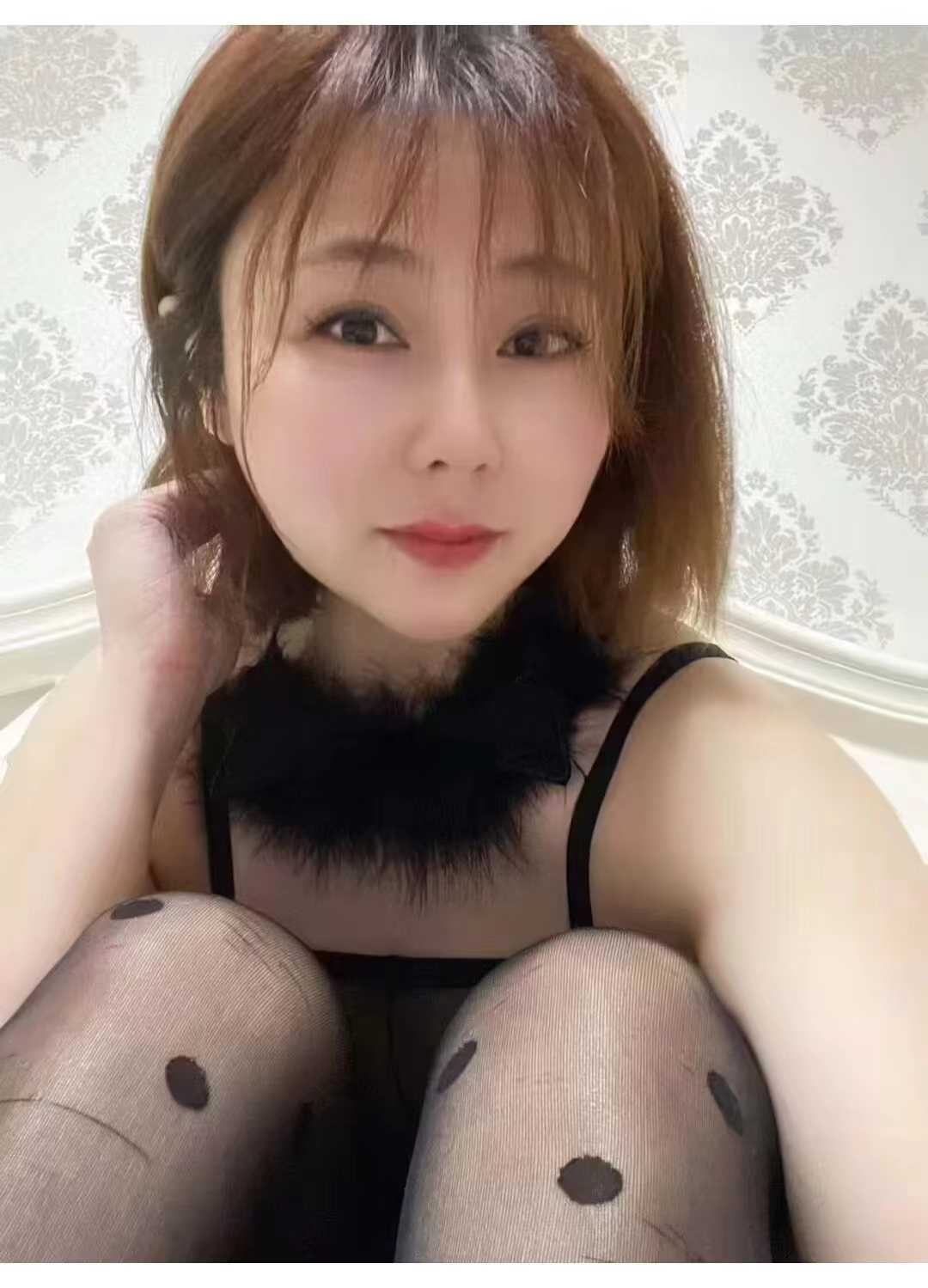 江宁情趣短发少妇月儿