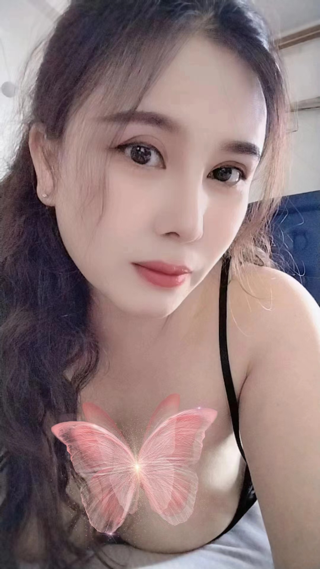 湖里大大白兔尤物欣然