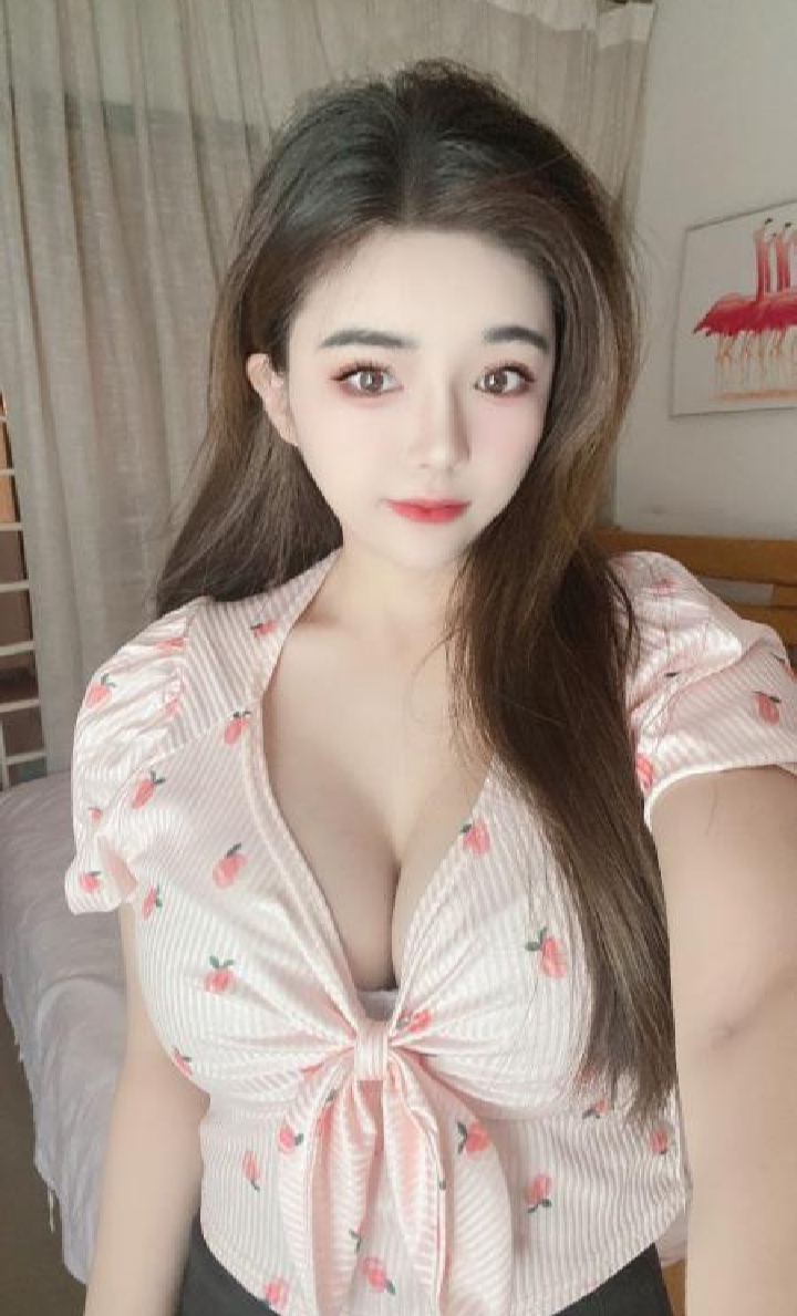 普陀大奶尤物乐乐