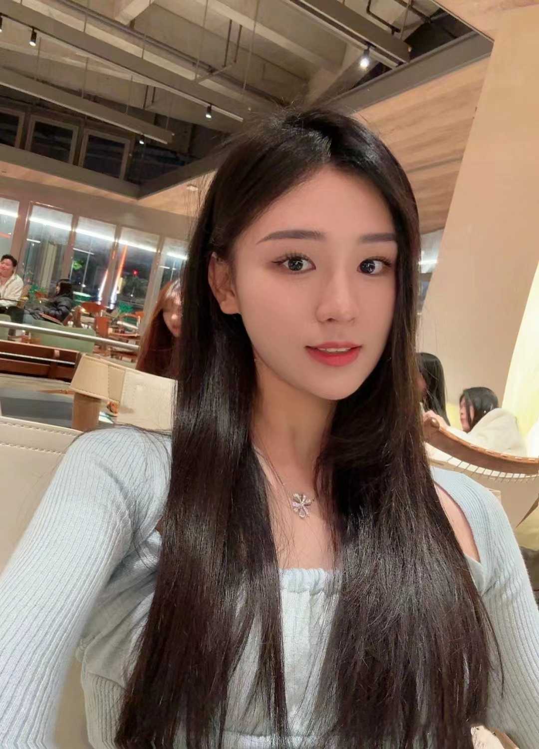 身材曼妙年龄不大