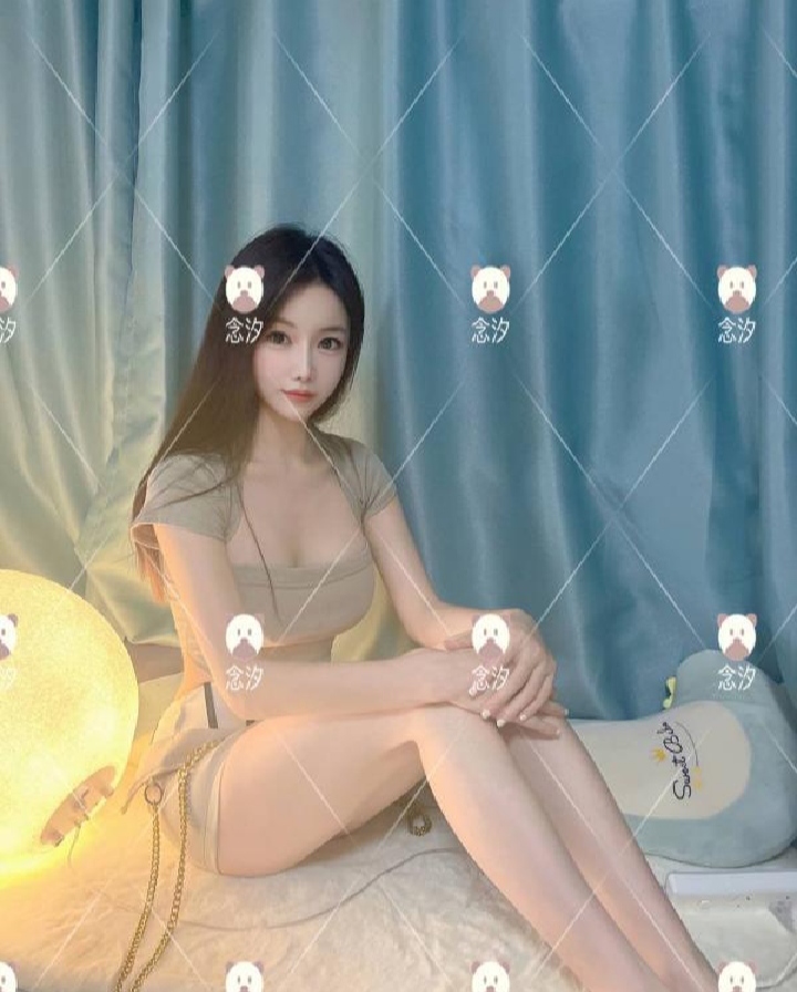 长腿黑丝御姐念汐