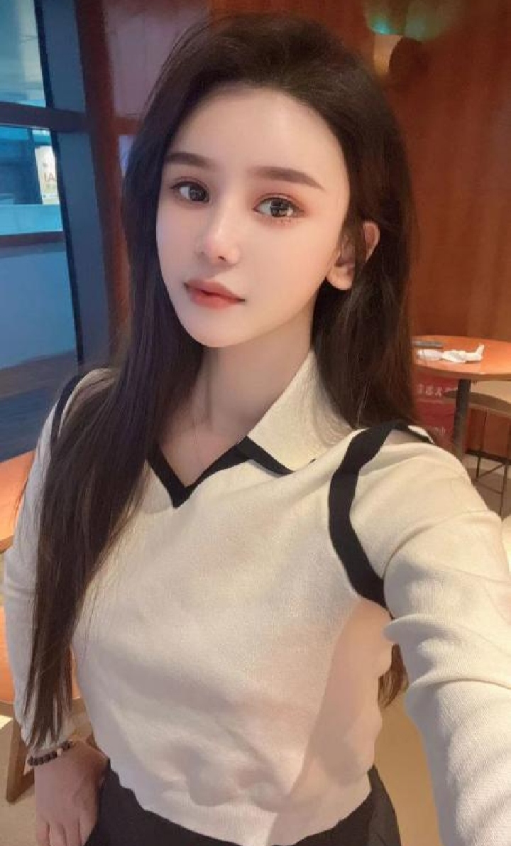 服务系颜值专业课老师