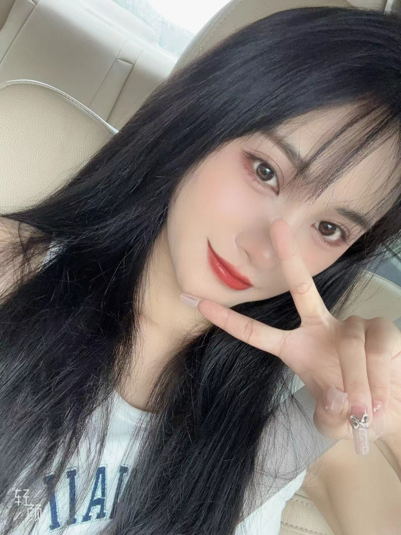 本人从事美容工作,偶尔出来兼职,有喜欢妹妹的吗