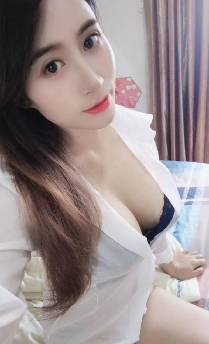 闵行妩媚长腿惹火梵梵