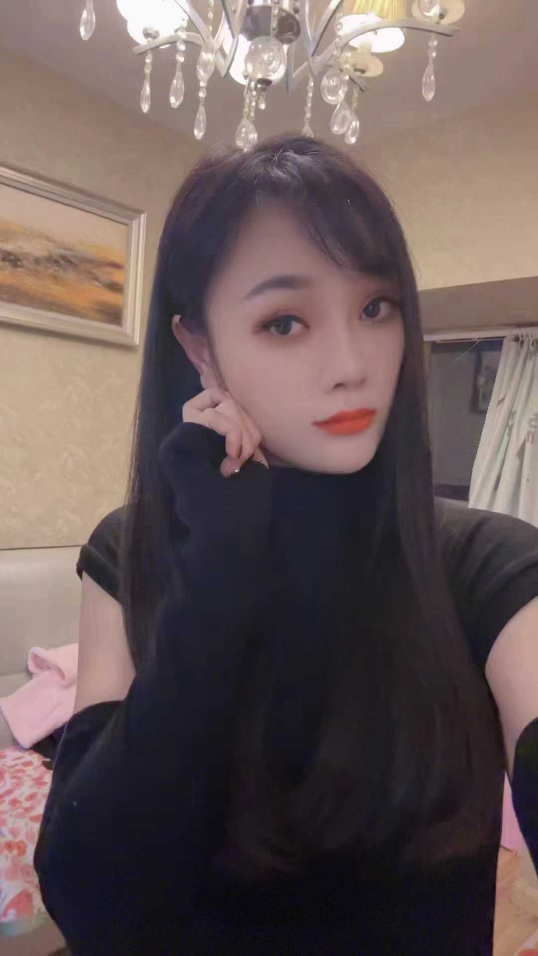 丰满妩媚，封锁饱满