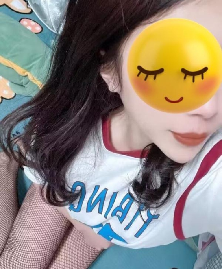 万达长腿兼职嫩妹青青